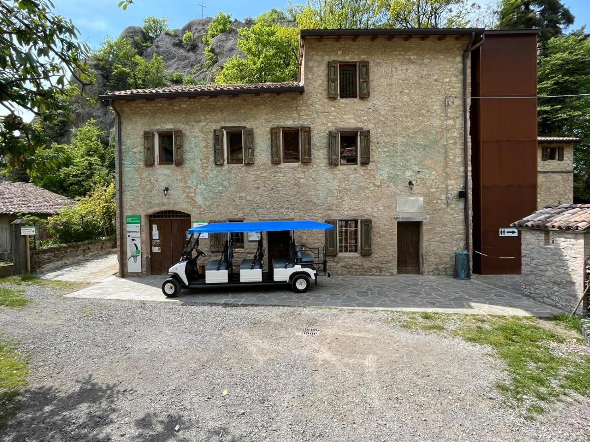 Borgo Dei Sassi Di Roccamalatina - Room And Breakfast Rocca Malatina Exterior foto